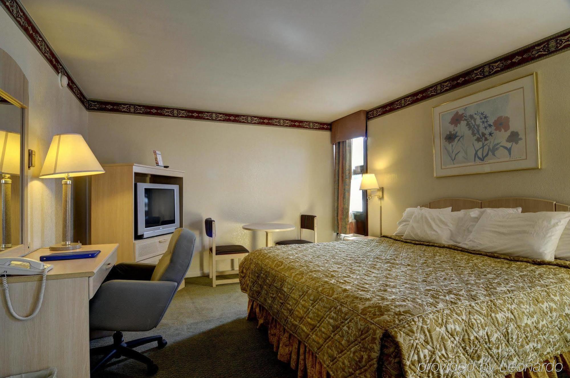 Fairbridge Inn Express - バーリントン 部屋 写真